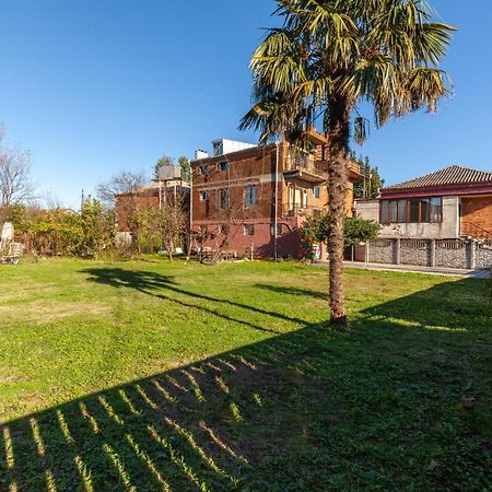 Stepin Garden Apartment Kutaisi Bagian luar foto