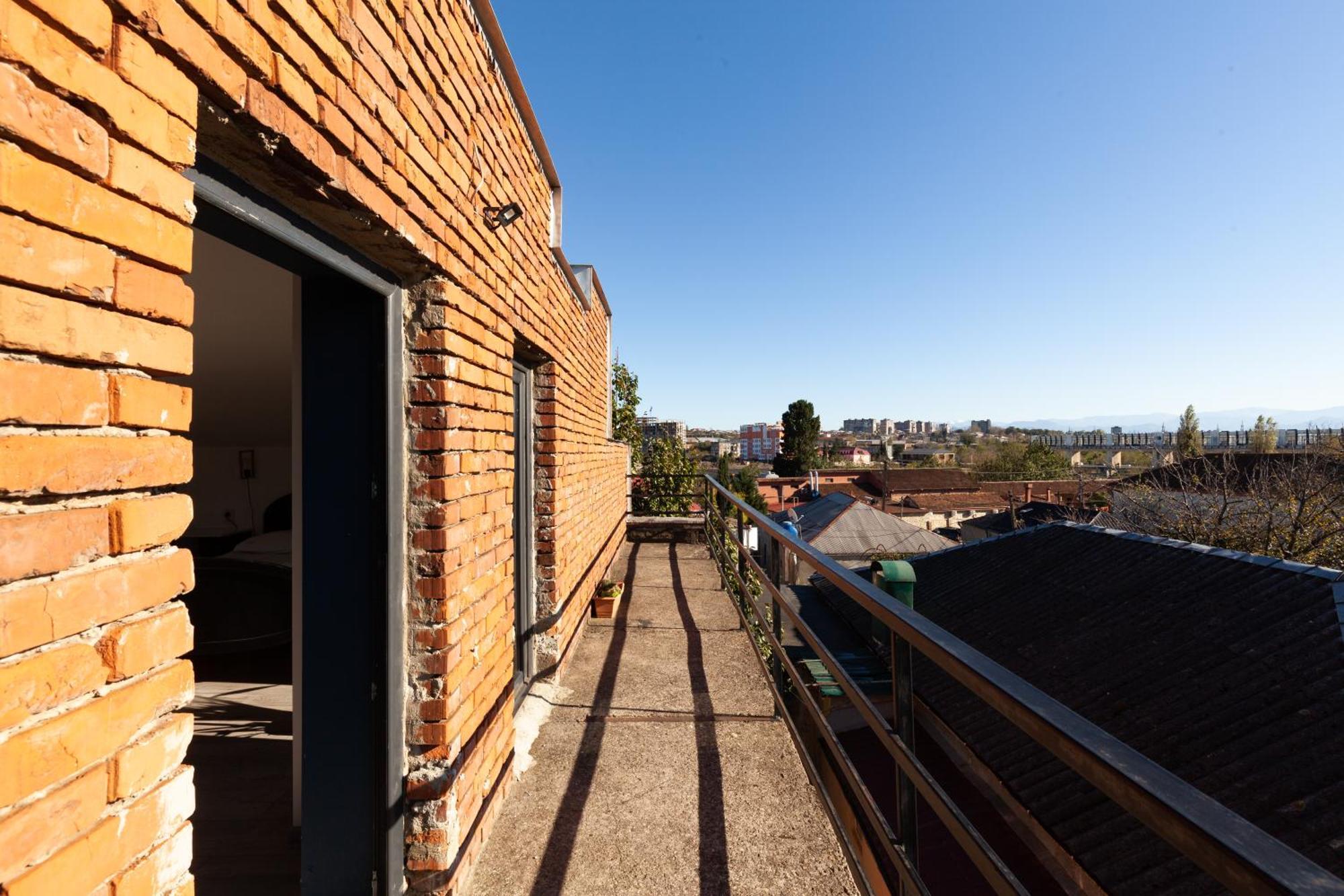 Stepin Garden Apartment Kutaisi Bagian luar foto