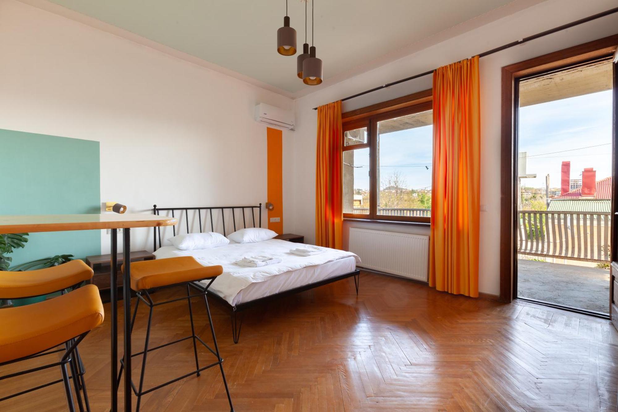 Stepin Garden Apartment Kutaisi Bagian luar foto