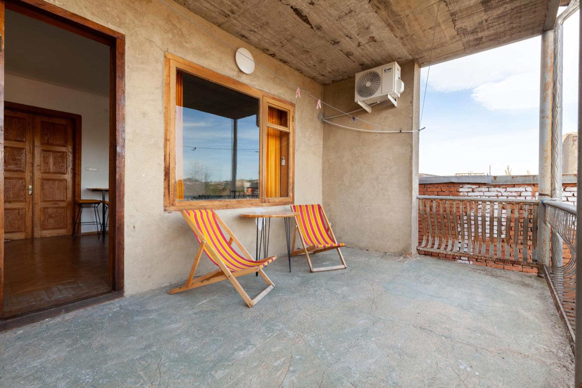 Stepin Garden Apartment Kutaisi Bagian luar foto